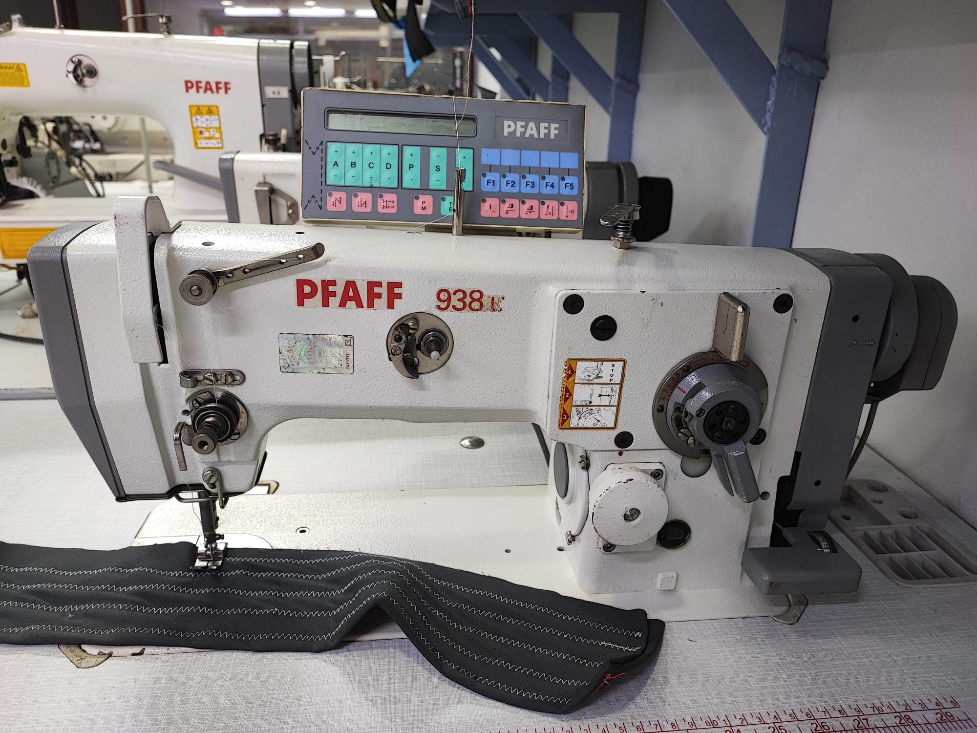 PFAFF 938 U Elektronik Zig Zag Makinası